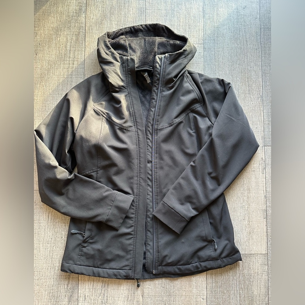 Kirkland soft shell jacket size S